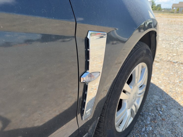 2012-cadillac-srx-image-27