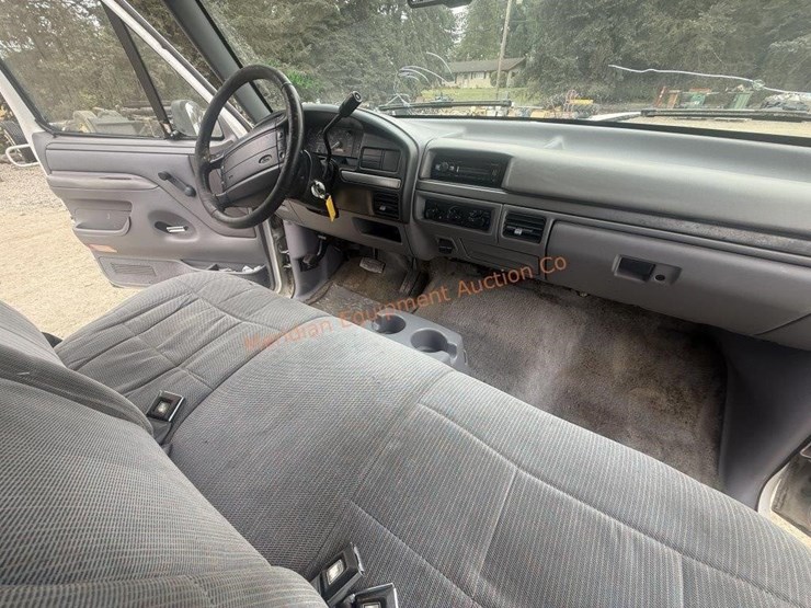 1994-ford-f150-xlt-image-25