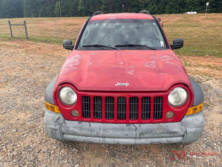 2005-jeep-liberty-image-8