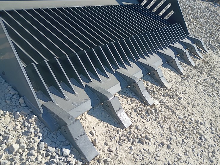 #l85-002-•-landhonor-72"-rock-bucket-skid-steer-attachment-image-5