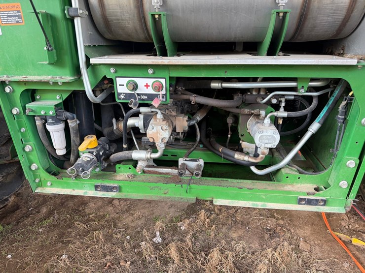 2015-john-deere-cp690-image-102