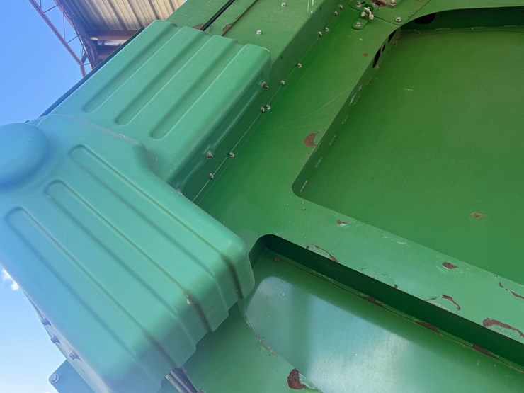 2015-john-deere-cp690-image-27