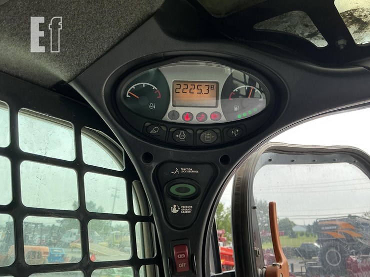 2022-bobcat-t770-image-18