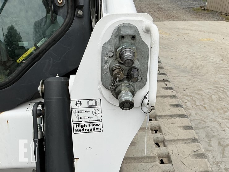 2021-bobcat-t770-image-13