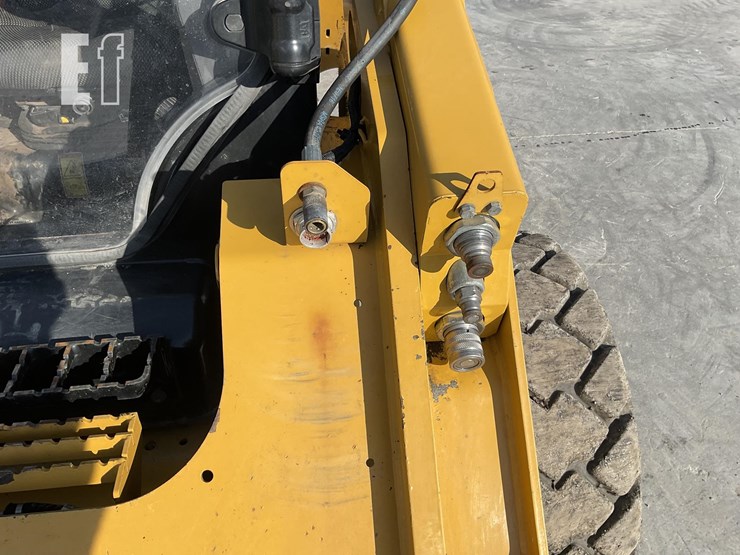 2022-caterpillar-272d3-image-11