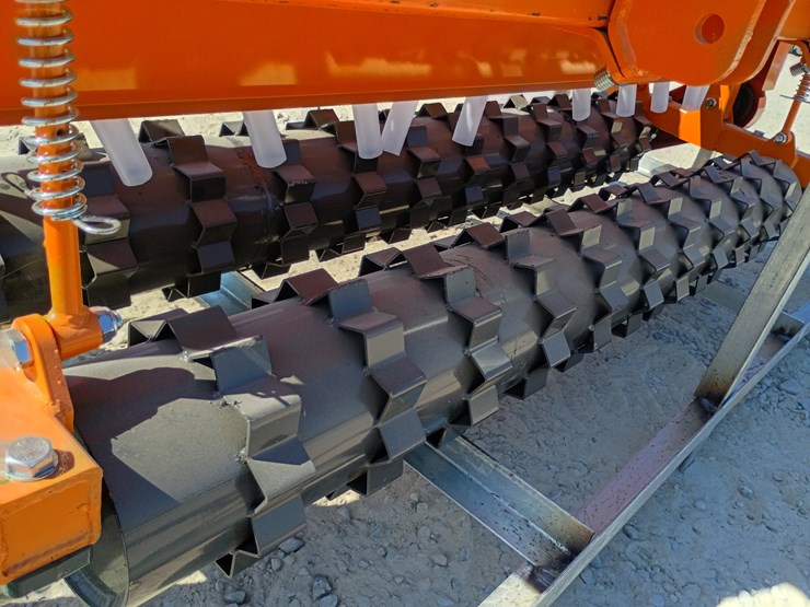 #l85-045-•-landhonor-seeder-skid-steer-attachment-(3-point)-image-9