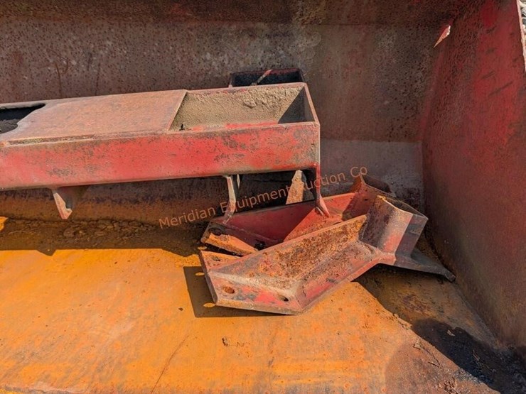 massey-ferguson-68-image-11