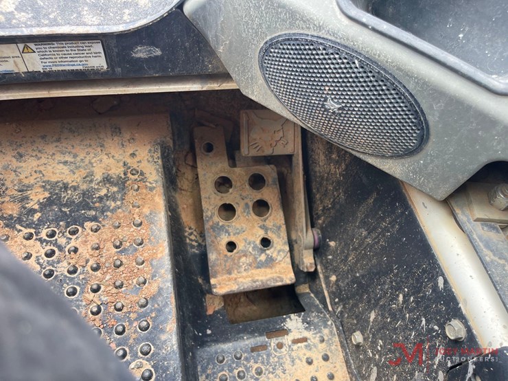 2021-bobcat-s590-image-23
