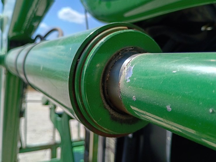 john-deere-6430-image-65