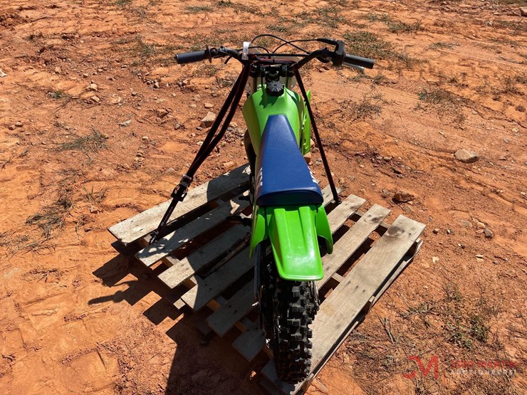 2016-kawasaki-kx-dirt-bike-image-4