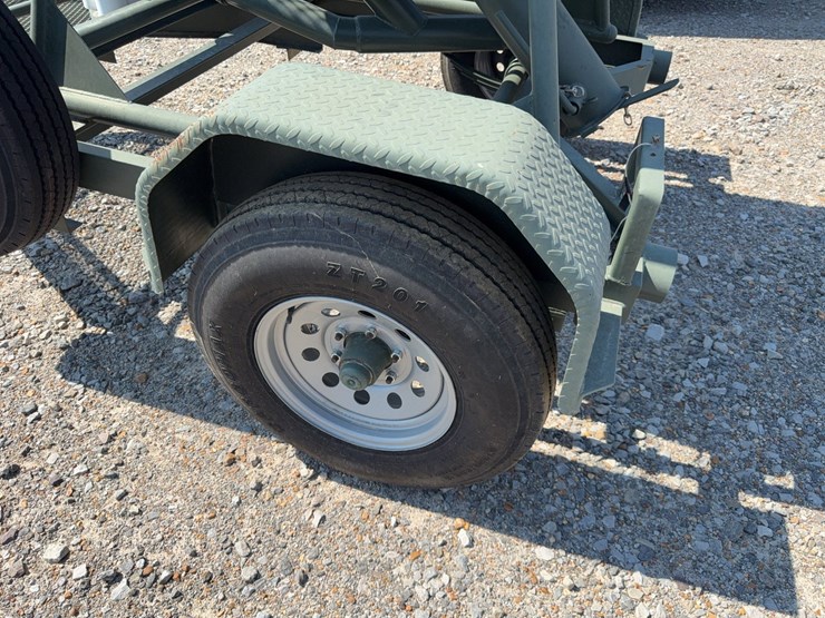 #49010-•-2020-meritt-management-co-wildlife-feeeder-w/-trailer-1m9w1w160ca57581-inv#-49010-image-20