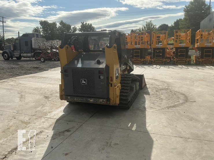 2023-deere-317g-image-4