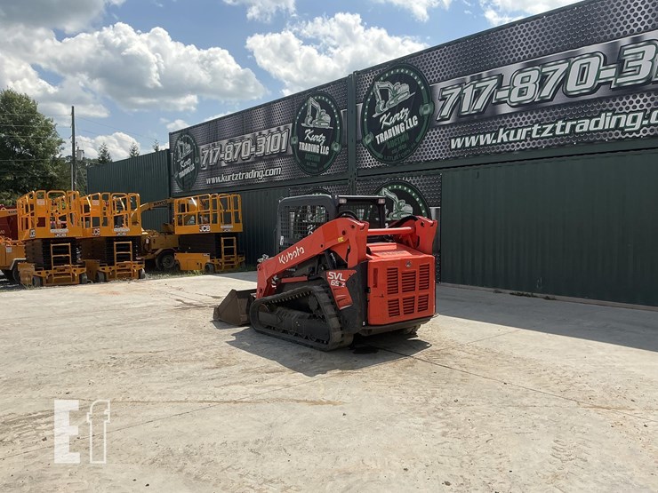 2022-kubota-svl65-2-image-2