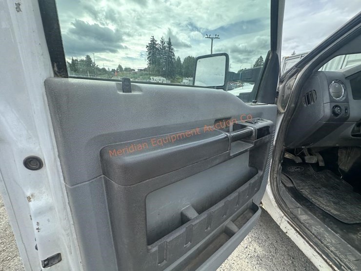 2012-ford-f350-image-33
