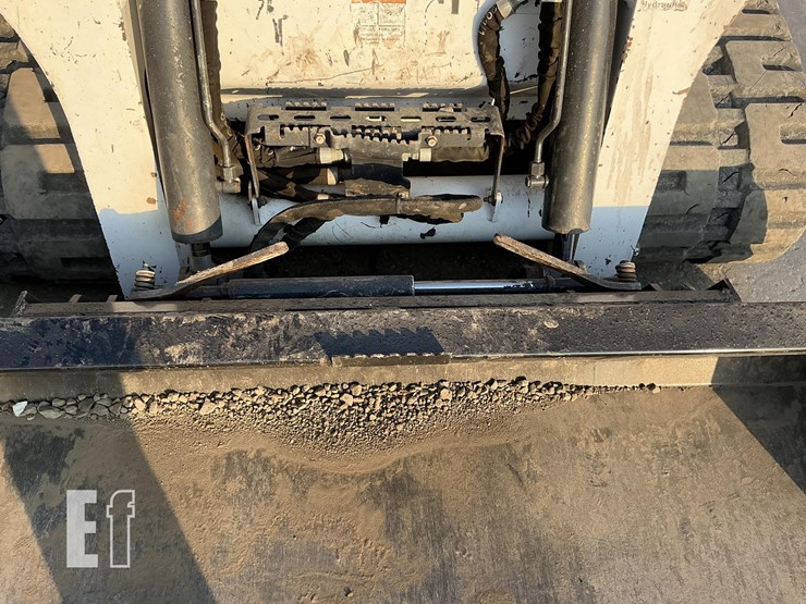 2020-bobcat-t770-image-12