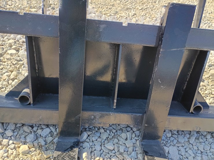 #l85-015-•-landhonor-pallet-fork-mini-skid-steer-attachment-image-6