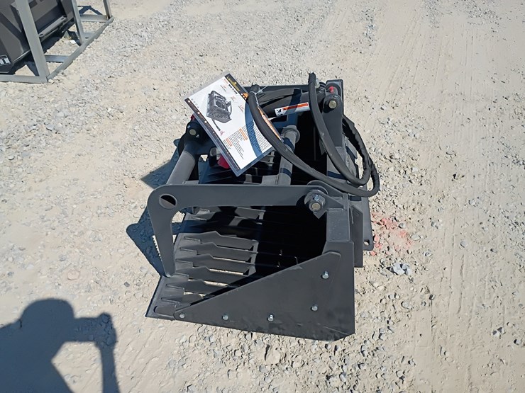 #l85-056-•-landhonor-rock-grapple-mini-skid-steer-attachment-image-3