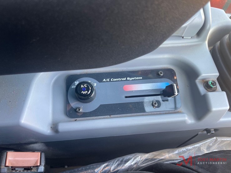 kubota-svl97-2-image-18
