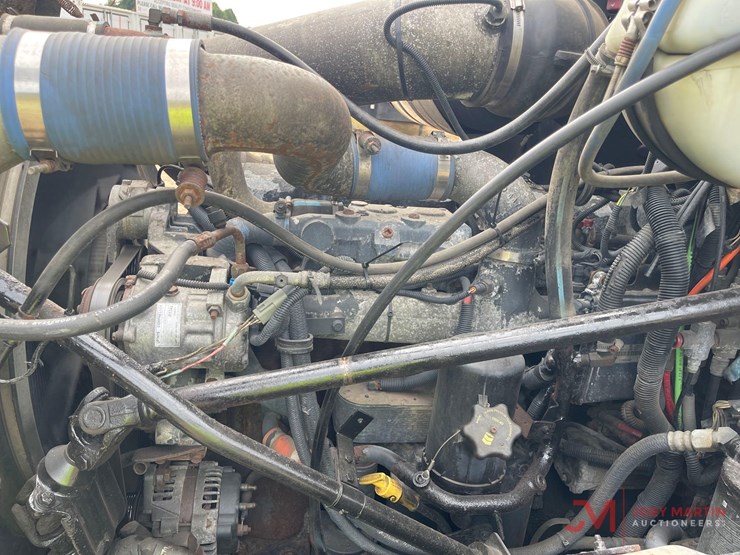 2007-mack-cv713-granite-tri-axle-dump-truck-image-17