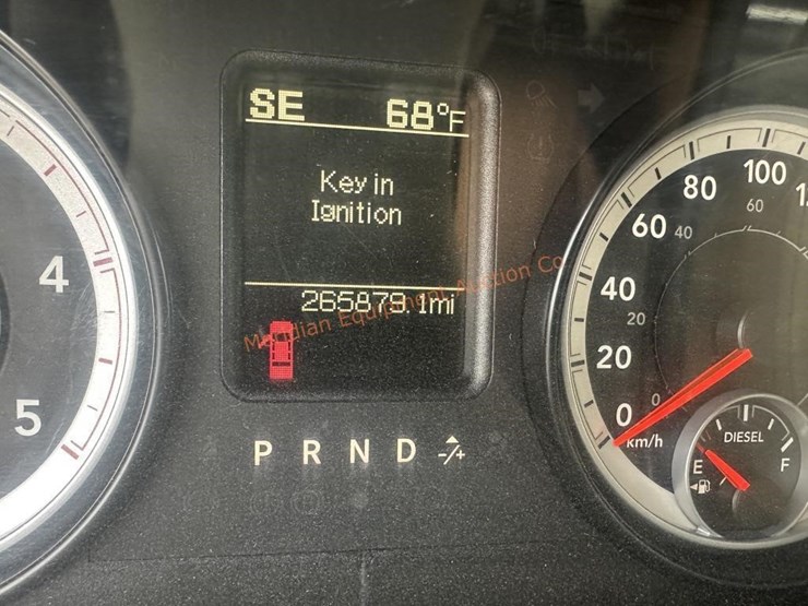 2014-dodge-ram-3500-image-41