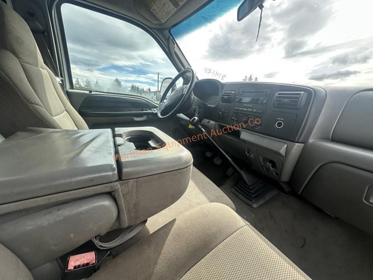 2005-ford-f350-image-28