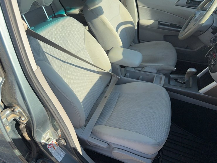 2012-subaru-forester-image-29