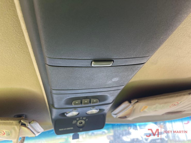 1998-chevrolet-tahoe-image-24
