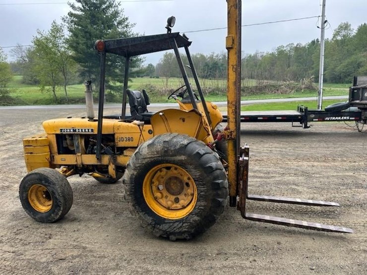 john-deere-380-image-3