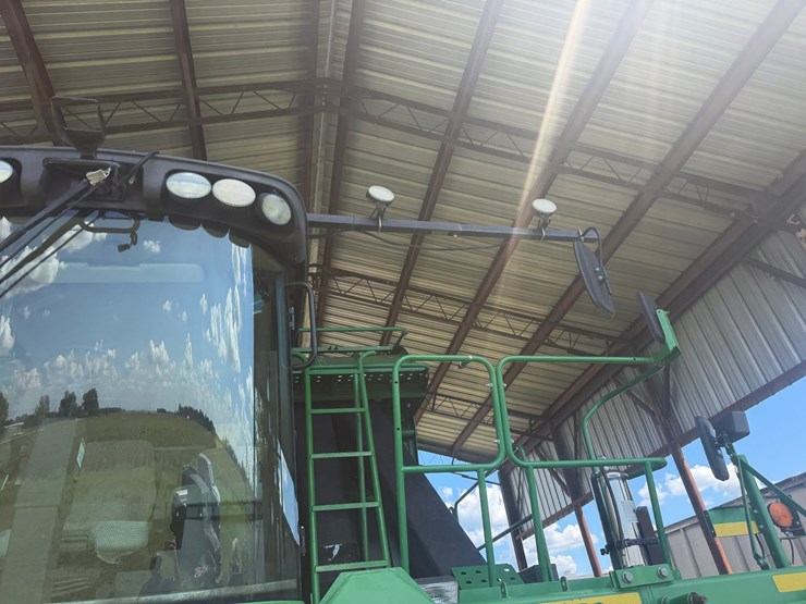 2015-john-deere-cp690-image-76