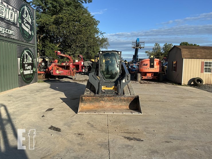 2021-deere-333g-image-7