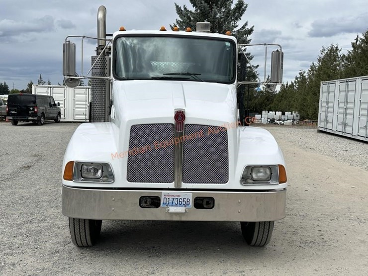 2007-kenworth-t300-image-7