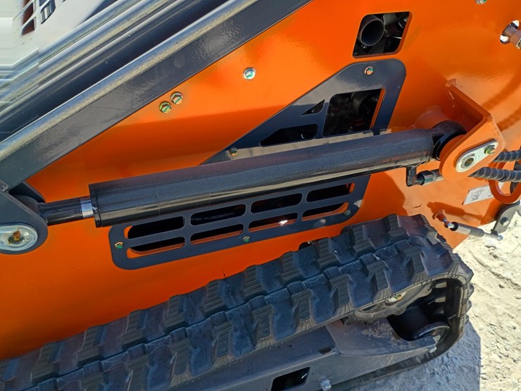 #l85-071-•-2026-landhonor-me380-mini-skid-steer-image-20