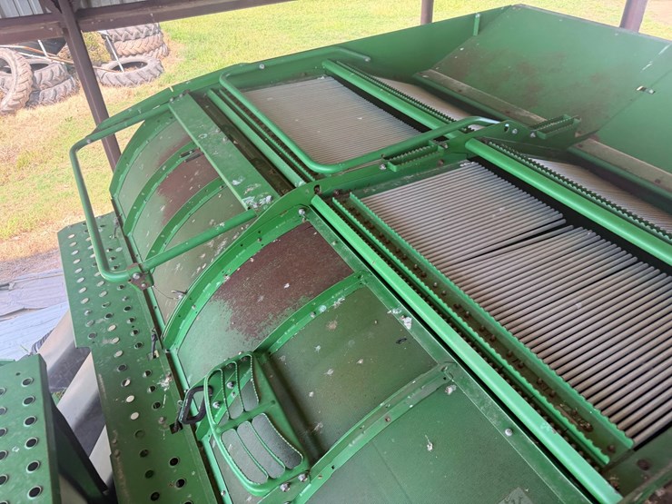 2015-john-deere-cp690-image-126