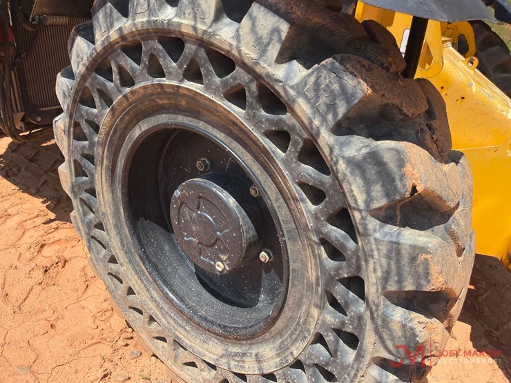 2017-jcb-510-image-9