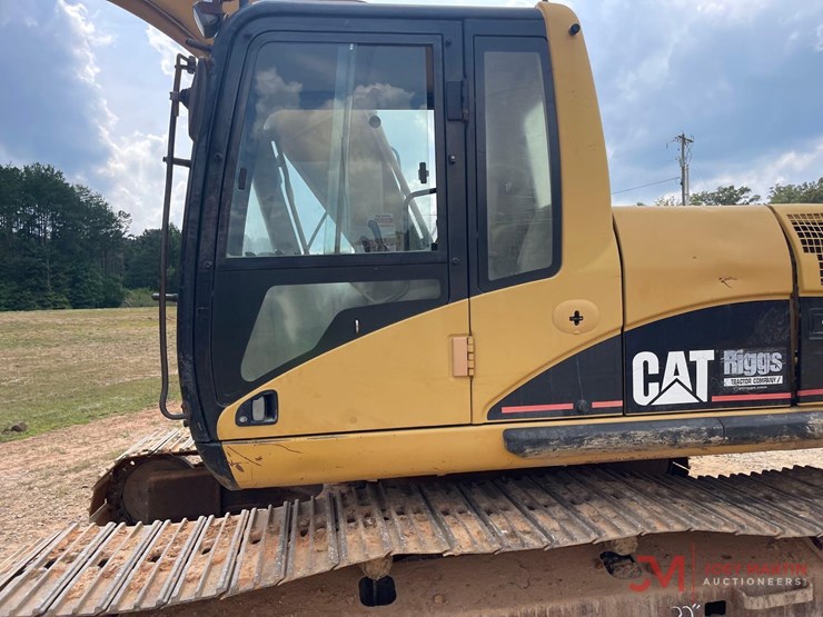 2003-caterpillar-320c-image-18
