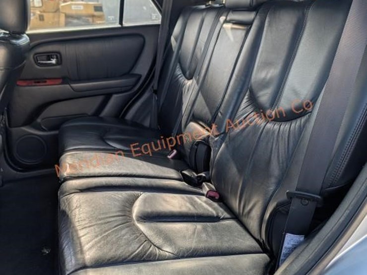 2001-lexus-rx300-image-26