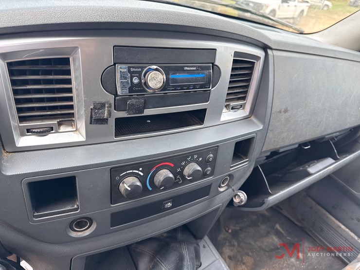 2008-dodge-ram-3500-image-18