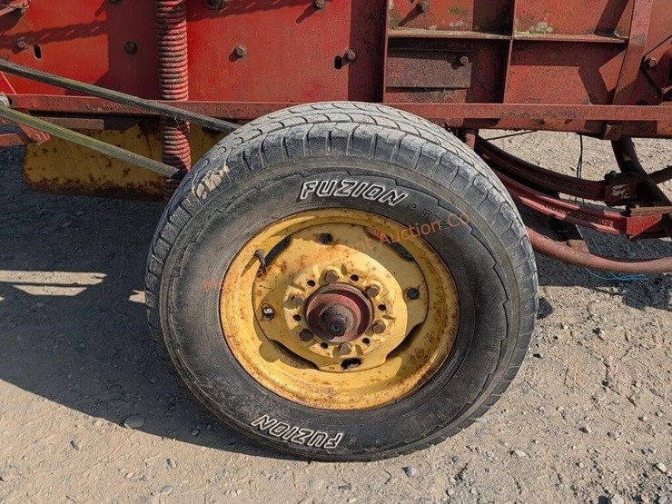 new-holland-268-image-12