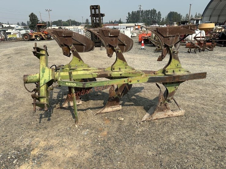 john-deere-4200-image-6