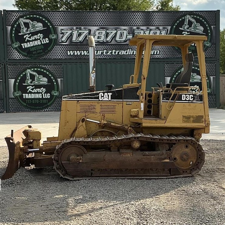 1995 CATERPILLAR D3C III