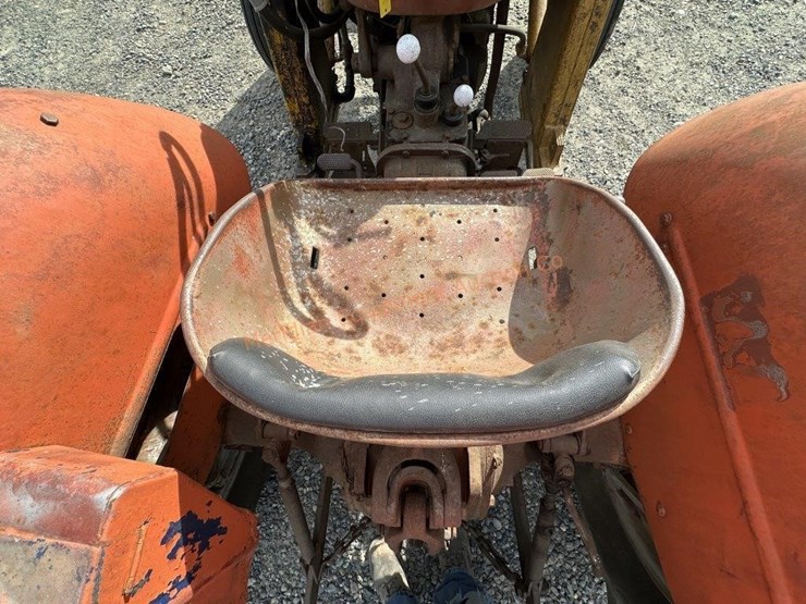 massey-ferguson-65-image-16