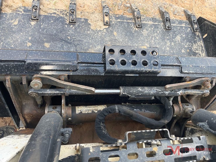 2019-bobcat-t770-image-13