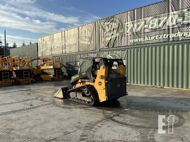 2023-deere-317g-image-2