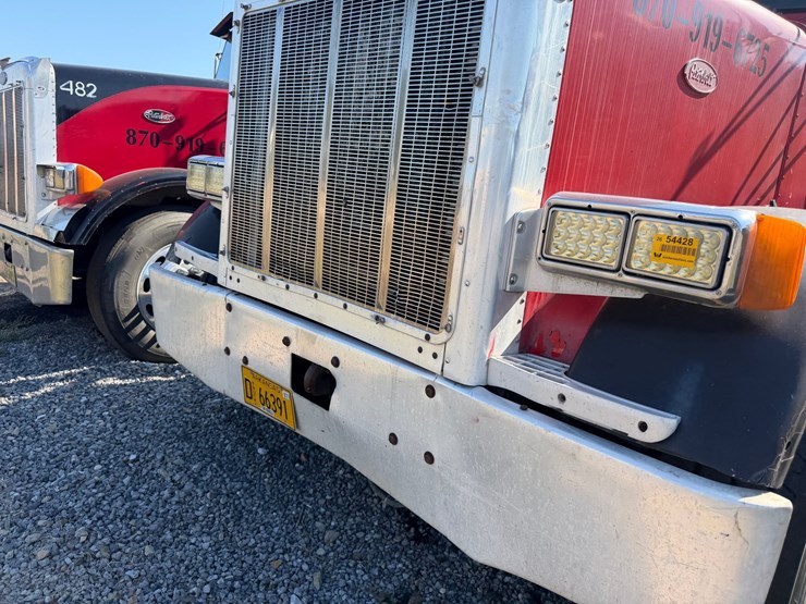 1997-peterbilt-378-image-40