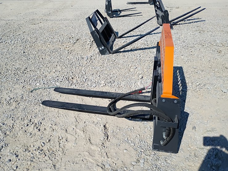 #l85-012-•-landhonor-hydraulic-pallet-fork-skid-steer-attachment-image-3