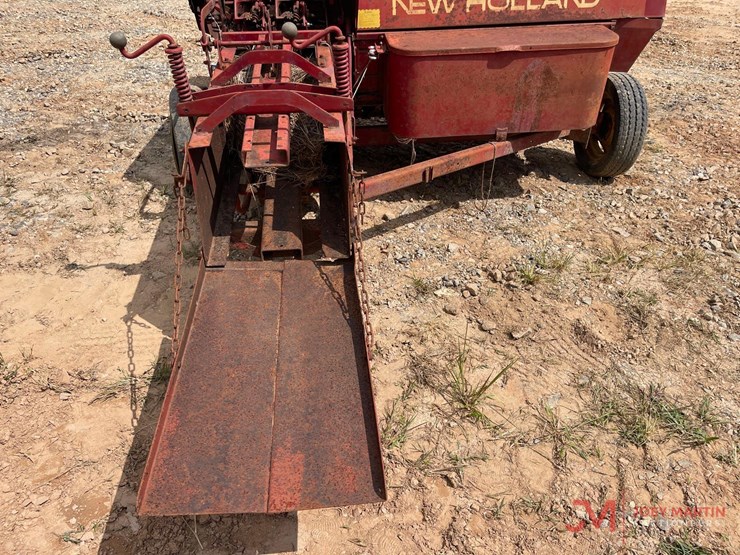 new-holland-273-image-12