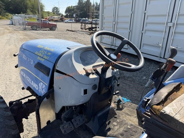 new-holland-boomer-50-image-14