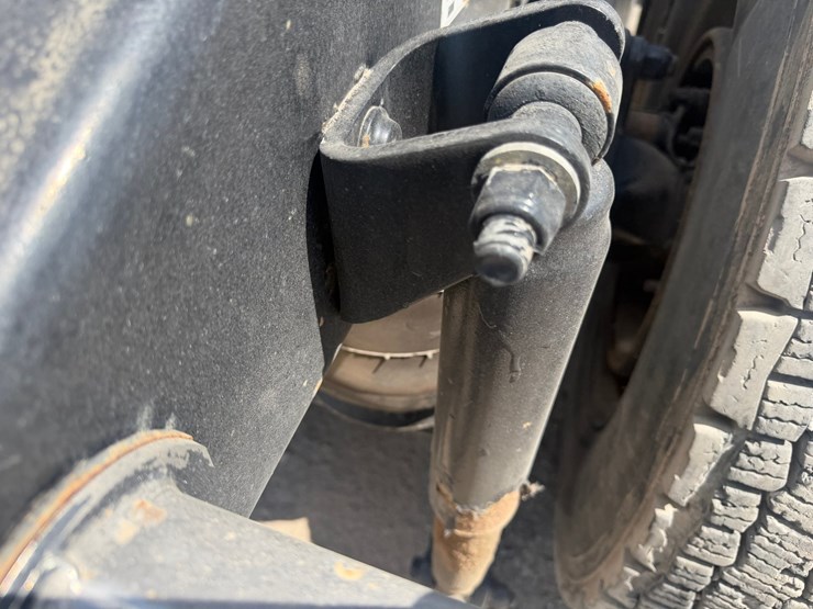 2016-peterbilt-579-image-15