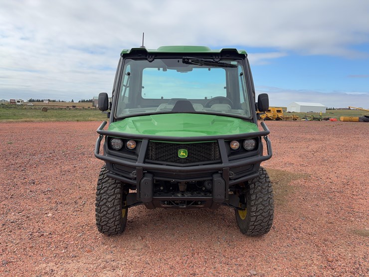john-deere-gator-image-3