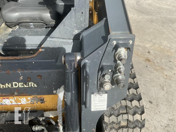 2023-deere-317g-image-13